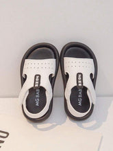 White MG Sandal